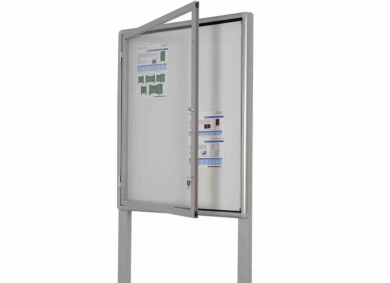 gablota ogłoszeniowa